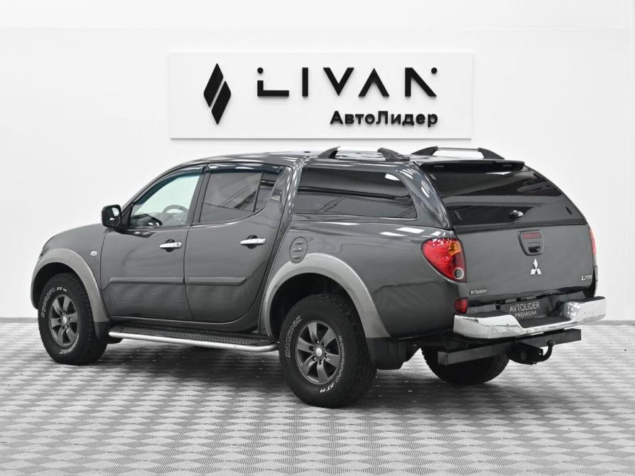 Mitsubishi L200 IV Москва  - изображение 2