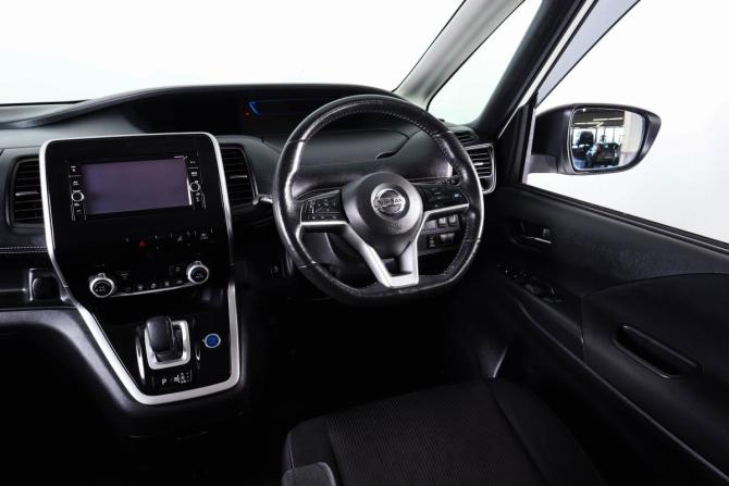 Nissan Serena V (C27) с пробегом 2018 года, цена 2 259 000 рублей, 101325 км, минивэн, Автокод Объявления