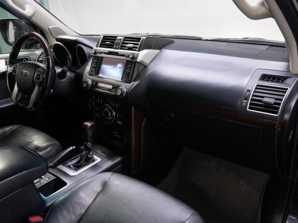 Toyota Land Cruiser Prado 150 Series Рестайлинг 1 с пробегом 2014 года, цена 2 990 000 рублей, 256795 км, внедорожник, Автокод Объявления