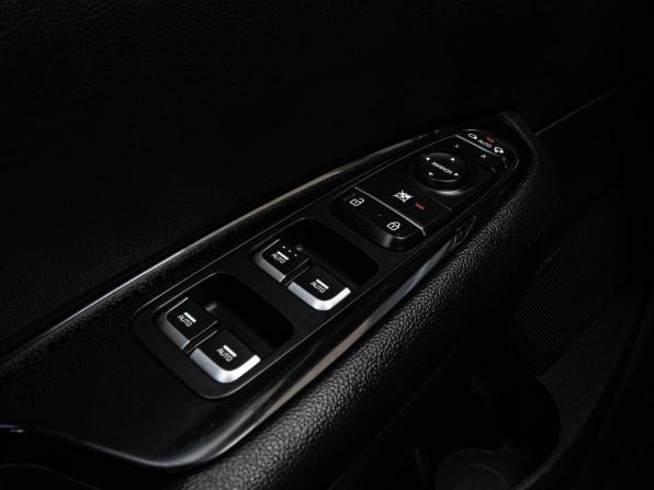 Kia Optima IV Рестайлинг с пробегом 2019 года, цена 2 350 000 рублей, 80358 км, седан, Автокод Объявления
