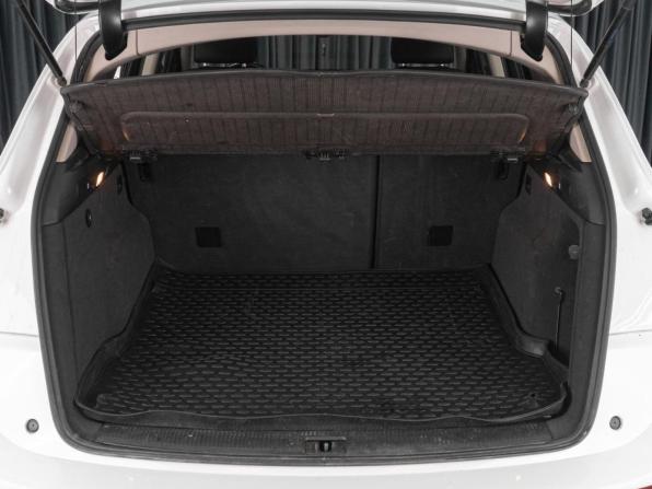 Audi Q5 I (8R) с пробегом 2010 года, цена 1 429 000 рублей, 220622 км, внедорожник, Автокод Объявления