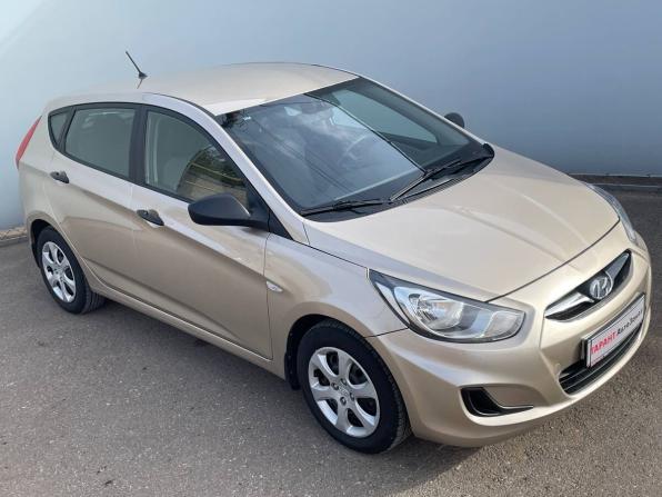 Hyundai Solaris I с пробегом 2013 года, цена 999 000 рублей, 50121 км, хэтчбек, Автокод Объявления