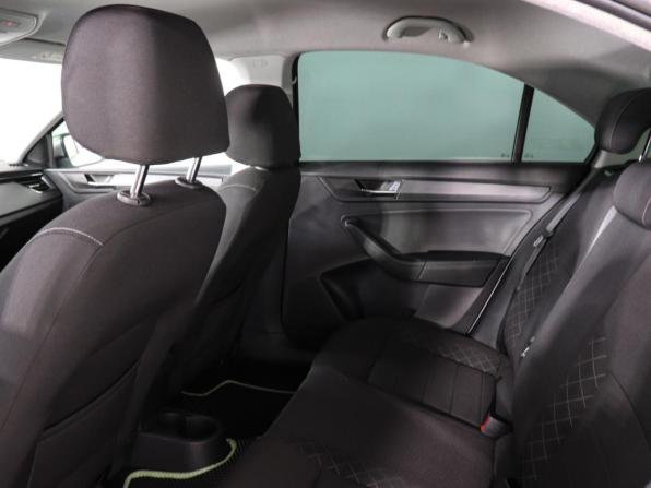 Skoda Rapid II с пробегом 2020 года, цена 1 699 000 рублей, 106471 км, лифтбек, Автокод Объявления