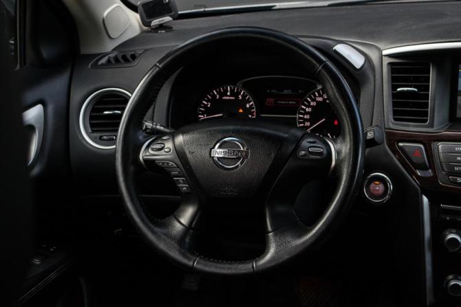 Nissan Pathfinder IV с пробегом 2016 года, цена 1 550 000 рублей, 166419 км, внедорожник, Автокод Объявления