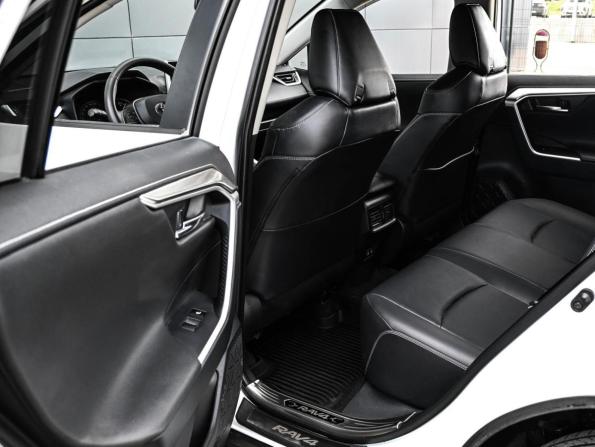 Toyota RAV4 V (XA50) с пробегом 2021 года, цена 4 334 000 рублей, 5038 км, внедорожник, Автокод Объявления
