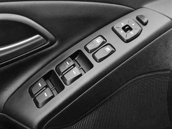 Hyundai ix35 I Рестайлинг с пробегом 2014 года, цена 1 299 000 рублей, 216917 км, внедорожник, Автокод Объявления