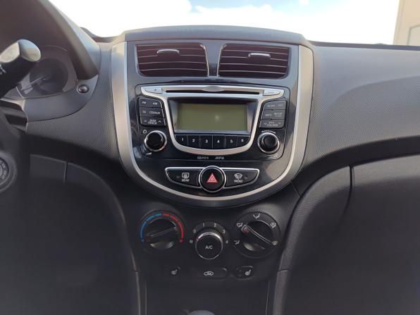 Hyundai Solaris I с пробегом 2013 года, цена 799 800 рублей, 153000 км, седан, Автокод Объявления