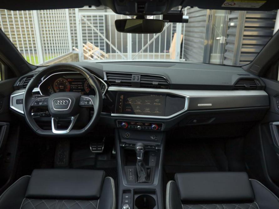 Audi Q3 II (F3) Санкт-Петербург  - изображение 12