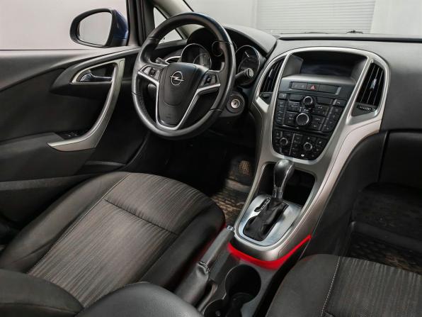 Opel Astra J с пробегом 2011 года, цена 690 000 рублей, 114588 км, хэтчбек, Автокод Объявления