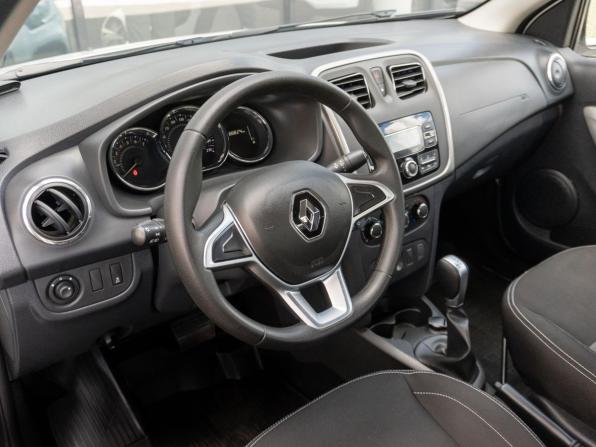 Renault Logan II Рестайлинг с пробегом 2022 года, цена 1 278 100 рублей, 88804 км, седан, Автокод Объявления