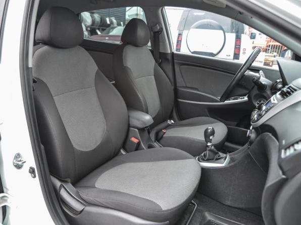Hyundai Solaris I с пробегом 2012 года, цена 749 000 рублей, 215875 км, хэтчбек, Автокод Объявления