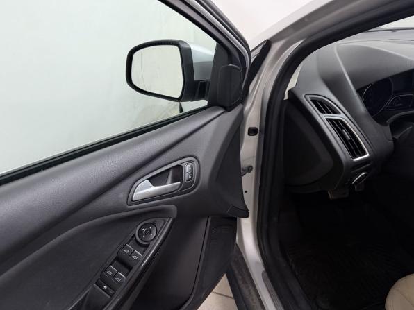 Ford Focus III Рестайлинг с пробегом 2017 года, цена 1 449 000 рублей, 192542 км, универсал, Автокод Объявления