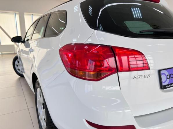 Opel Astra J с пробегом 2011 года, цена 620 000 рублей, 268684 км, универсал, Автокод Объявления