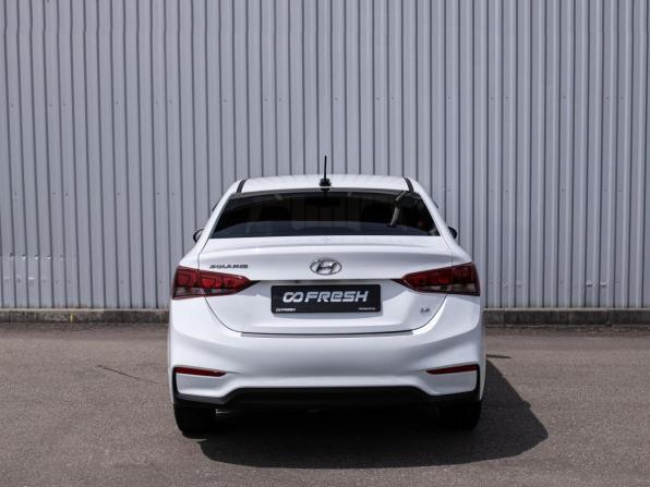 Hyundai Solaris II с пробегом 2018 года, цена 1 279 000 рублей, 96660 км, седан, Автокод Объявления