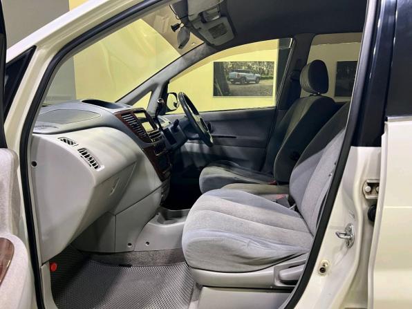 Toyota Nadia с пробегом 2000 года, цена 499 000 рублей, 261139 км, компактвэн, Автокод Объявления