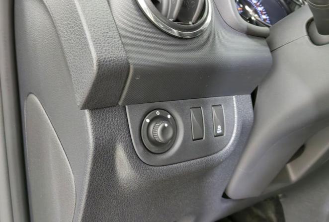 Renault Logan II Рестайлинг с пробегом 2021 года, цена 1 189 000 рублей, 99497 км, седан, Автокод Объявления