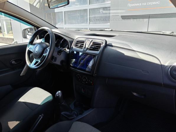 Renault Logan II Рестайлинг с пробегом 2020 года, цена 787 500 рублей, 120465 км, седан, Автокод Объявления