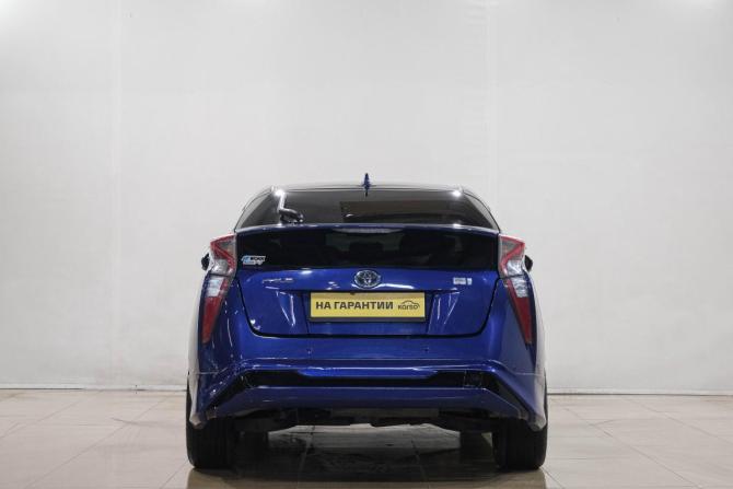 Toyota Prius IV (XW50) с пробегом 2016 года, цена 1 629 000 рублей, 112000 км, лифтбек, Автокод Объявления
