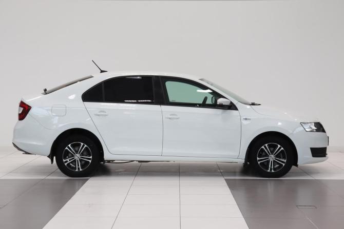 Skoda Rapid I Рестайлинг с пробегом 2018 года, цена 1 216 000 рублей, 84258 км, лифтбек, Автокод Объявления