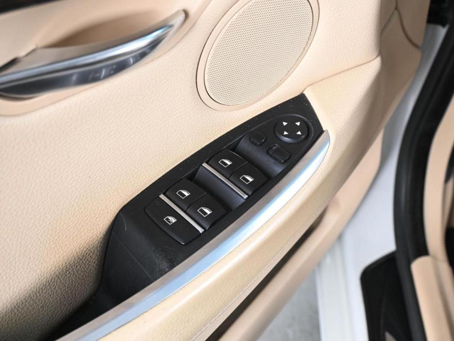 BMW 5 серии VI (F10/F11/F07) Рестайлинг Ростов-на-Дону  - изображение 17