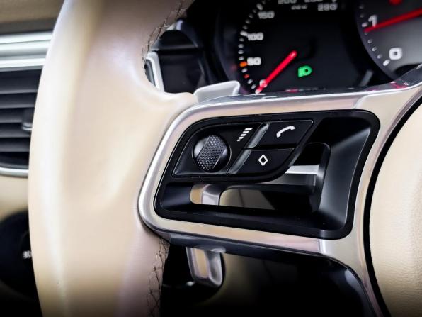 Porsche Macan I с пробегом 2015 года, цена 2 805 000 рублей, 99000 км, внедорожник, Автокод Объявления