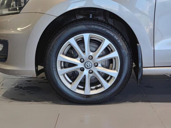 Volkswagen Polo V Рестайлинг с пробегом 2017 года, цена 1 247 000 рублей, 54281 км, седан, Автокод Объявления