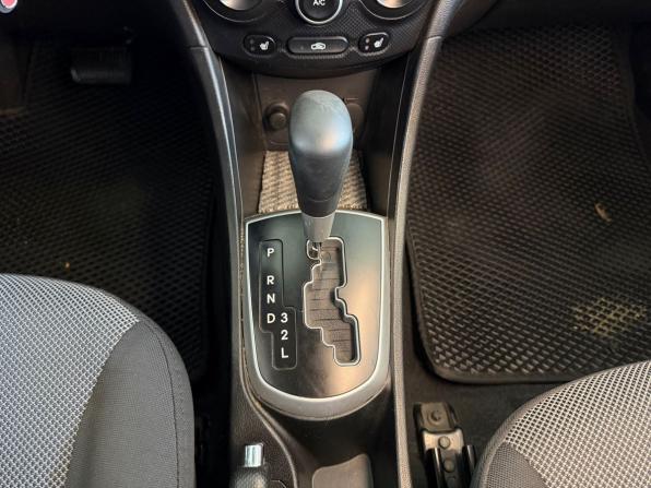 Hyundai Solaris I с пробегом 2013 года, цена 729 000 рублей, 114000 км, хэтчбек, Автокод Объявления