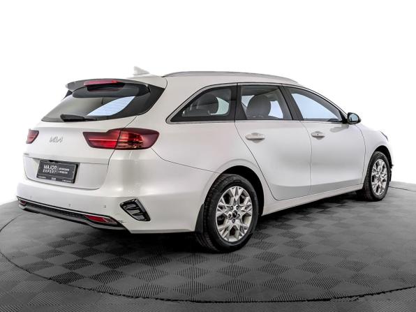 Kia Ceed III Рестайлинг с пробегом 2021 года, цена 2 100 000 рублей, 80578 км, универсал, Автокод Объявления
