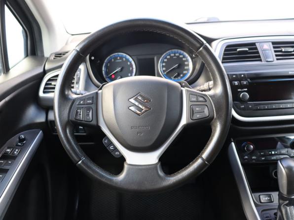 Suzuki SX4 II (S-Cross) с пробегом 2014 года, цена 989 000 рублей, 192733 км, хэтчбек, Автокод Объявления