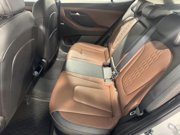 Hyundai Creta II с пробегом 2022 года, цена 2 799 800 рублей, 70000 км, внедорожник, Автокод Объявления