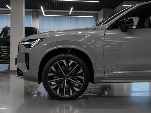 Volvo XC90 II Рестайлинг 2 с пробегом 2025 года, цена 10 000 000 рублей, 42 км, внедорожник, Автокод Объявления