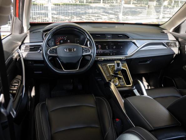 Geely Atlas Pro с пробегом 2022 года, цена 1 620 000 рублей, 71585 км, внедорожник, Автокод Объявления