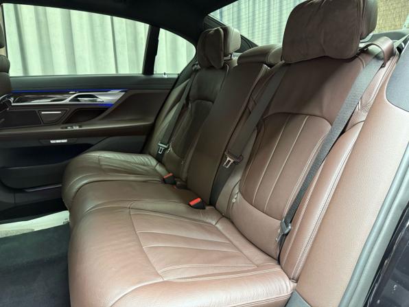 BMW 7 серии VI (G11/G12) с пробегом 2016 года, цена 2 919 000 рублей, 233000 км, седан, Автокод Объявления
