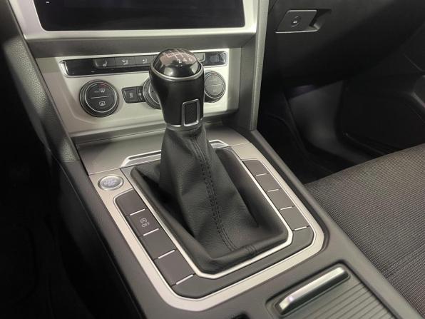Volkswagen Passat B8 с пробегом 2018 года, цена 1 669 000 рублей, 121800 км, универсал, Автокод Объявления