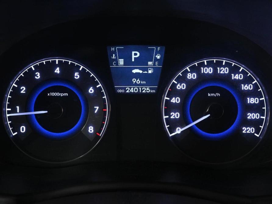 Hyundai Solaris I Ростов-на-Дону  - изображение 16