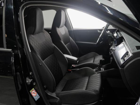 Skoda Rapid II с пробегом 2021 года, цена 1 720 000 рублей, 41652 км, лифтбек, Автокод Объявления