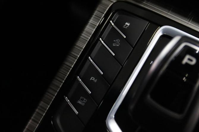 Geely Atlas Pro с пробегом 2022 года, цена 1 795 950 рублей, 113643 км, внедорожник, Автокод Объявления