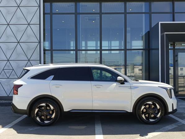 Kia Sorento IV Рестайлинг с пробегом 2024 года, цена 5 999 000 рублей, 13500 км, внедорожник, Автокод Объявления