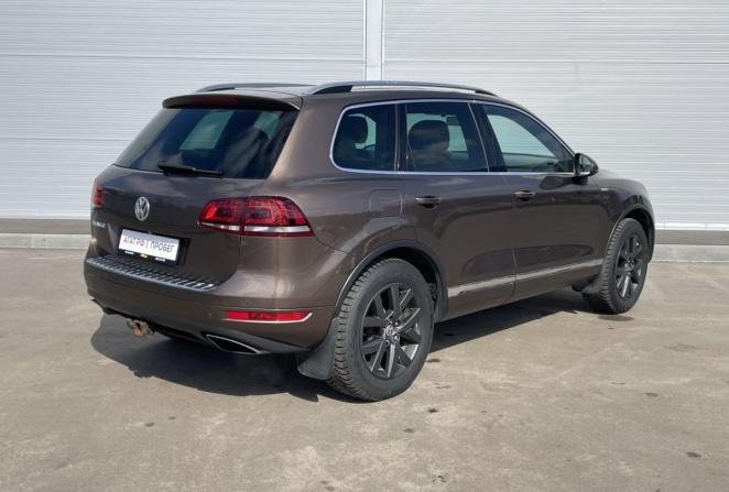 Volkswagen Touareg II Рестайлинг с пробегом 2014 года, цена 2 120 000 рублей, 230634 км, внедорожник, Автокод Объявления