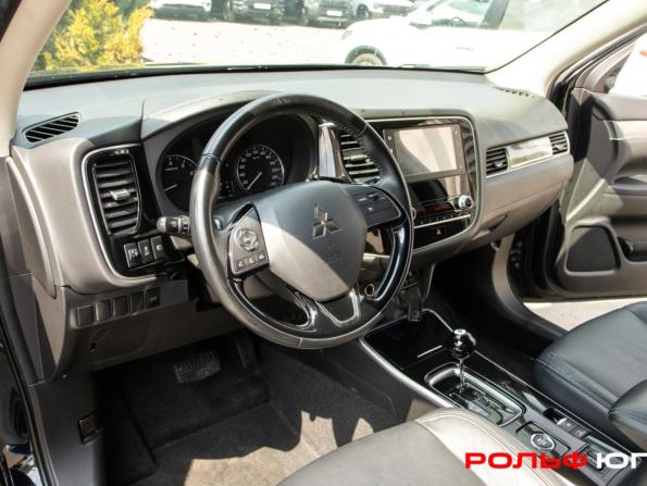 Mitsubishi Outlander III Рестайлинг 3 с пробегом 2021 года, цена 2 098 000 рублей, 114166 км, внедорожник, Автокод Объявления