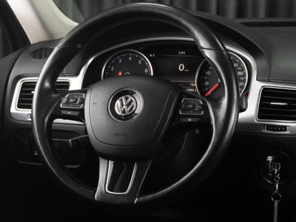Volkswagen Touareg II Рестайлинг с пробегом 2016 года, цена 3 769 000 рублей, 192258 км, внедорожник, Автокод Объявления