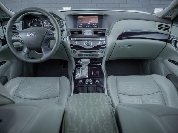 Infiniti M IV с пробегом 2012 года, цена 1 685 000 рублей, 145628 км, седан, Автокод Объявления