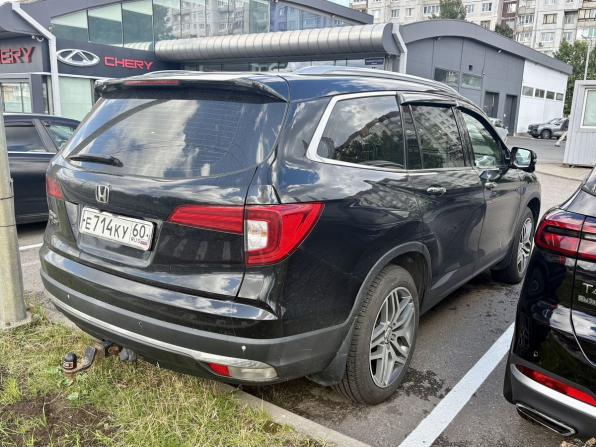 Honda Pilot III с пробегом 2016 года, цена 2 499 000 рублей, 290000 км, внедорожник, Автокод Объявления