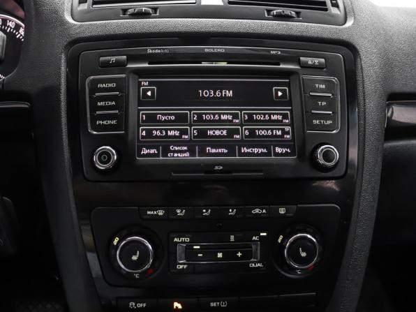 Skoda Octavia II (A5) Рестайлинг с пробегом 2012 года, цена 1 149 000 рублей, 228028 км, универсал, Автокод Объявления