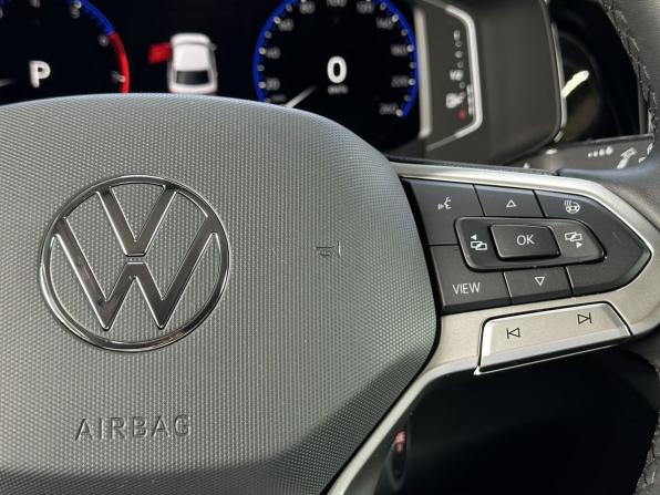 Volkswagen Polo VI с пробегом 2022 года, цена 1 890 000 рублей, 29125 км, лифтбек, Автокод Объявления