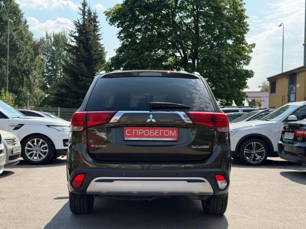 Mitsubishi Outlander III Рестайлинг 3 с пробегом 2019 года, цена 1 649 000 рублей, 229800 км, внедорожник, Автокод Объявления
