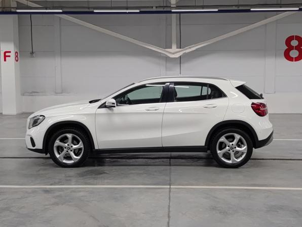Mercedes-Benz GLA I (X156) Рестайлинг с пробегом 2018 года, цена 2 750 000 рублей, 67332 км, внедорожник, Автокод Объявления