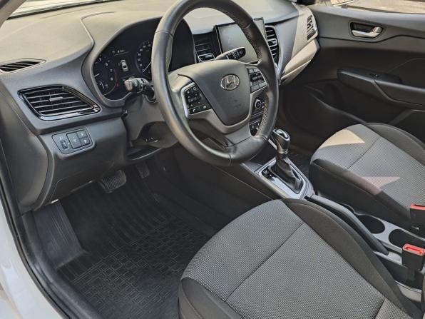 Hyundai Solaris II Рестайлинг с пробегом 2021 года, цена 1 600 000 рублей, 86873 км, седан, Автокод Объявления