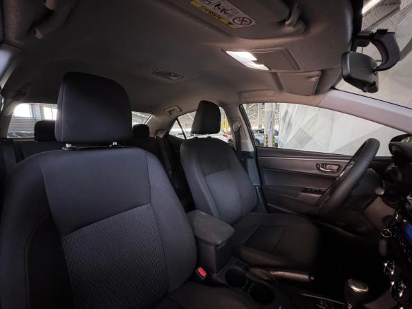 Toyota Corolla XI (E160 E170 E180) Рестайлинг 1 с пробегом 2016 года, цена 1 300 000 рублей, 215000 км, седан, Автокод Объявления