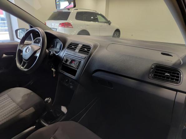 Volkswagen Polo V Рестайлинг с пробегом 2018 года, цена 1 155 000 рублей, 140397 км, седан, Автокод Объявления